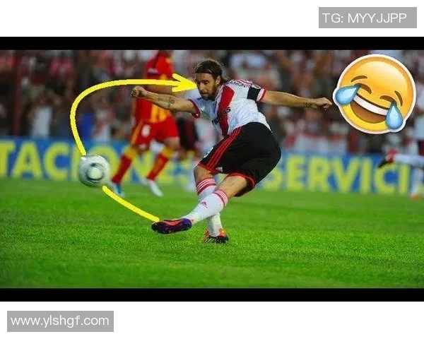 足球明星的精彩踢球瞬间解析与技巧分享视频合集